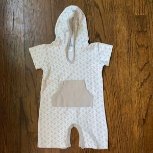 Feather Baby Short Sleeve Gecko Romper Hoodie
